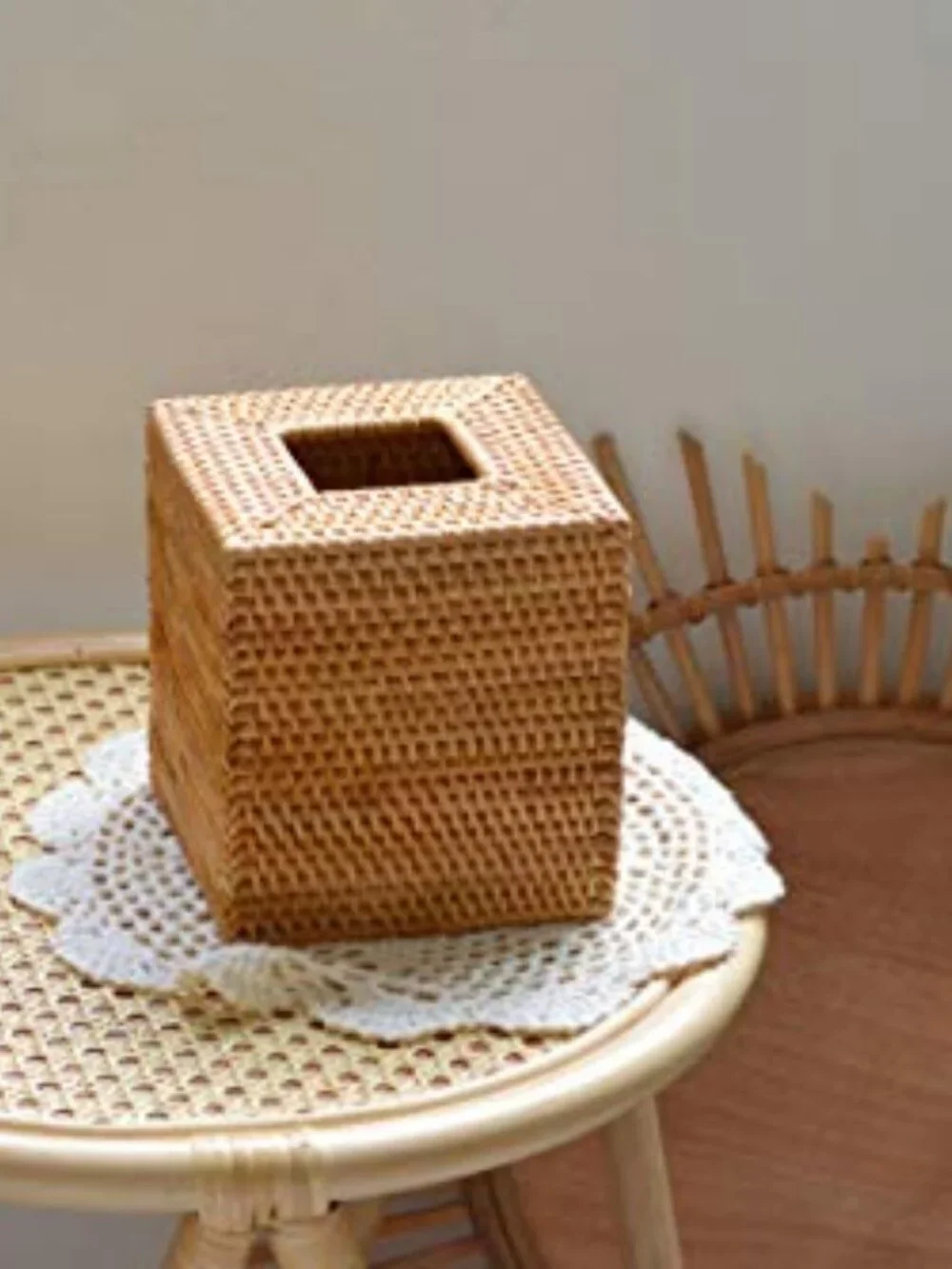 Rattan Tissue Box Cover Square Hand Woven Wicker Tissue Holder 5.5 x 5.5 X 5.7in